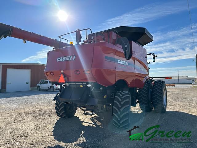 Image of Case IH 7010 equipment image 4