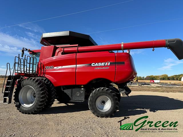 Image of Case IH 7010 equipment image 1