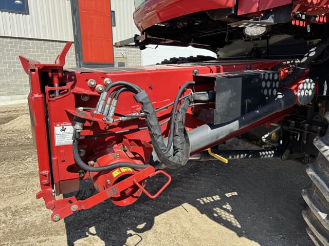 Image of Case IH 7010 equipment image 2