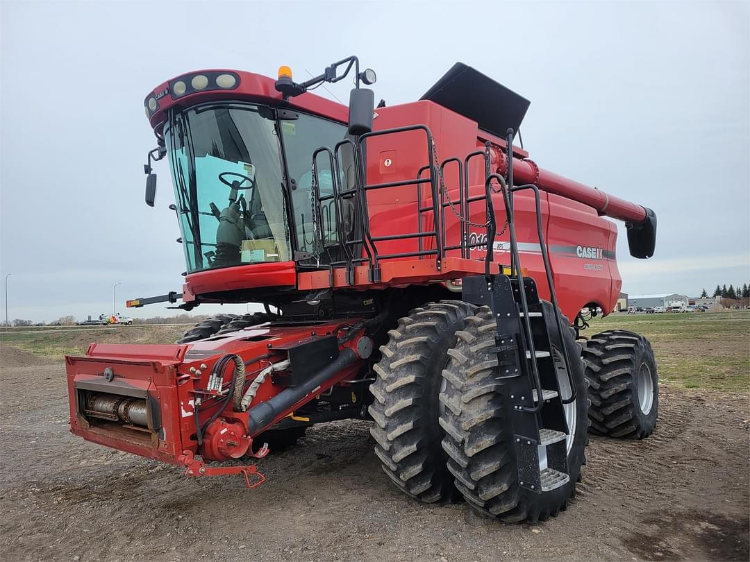 Image of Case IH 8010 Primary image