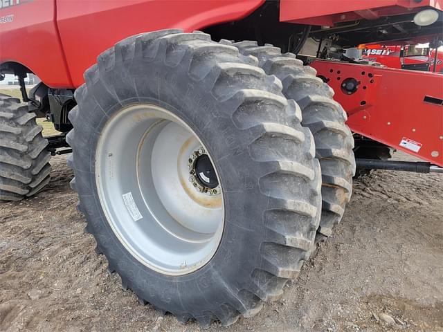 Image of Case IH 8010 equipment image 4