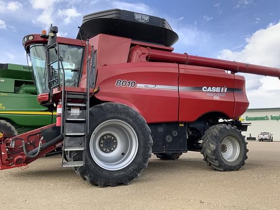 Image of Case IH 8010 equipment image 1