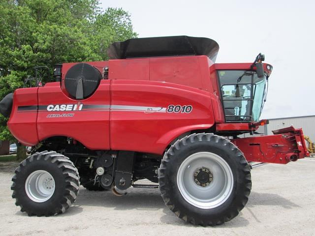 Image of Case IH 8010 equipment image 3