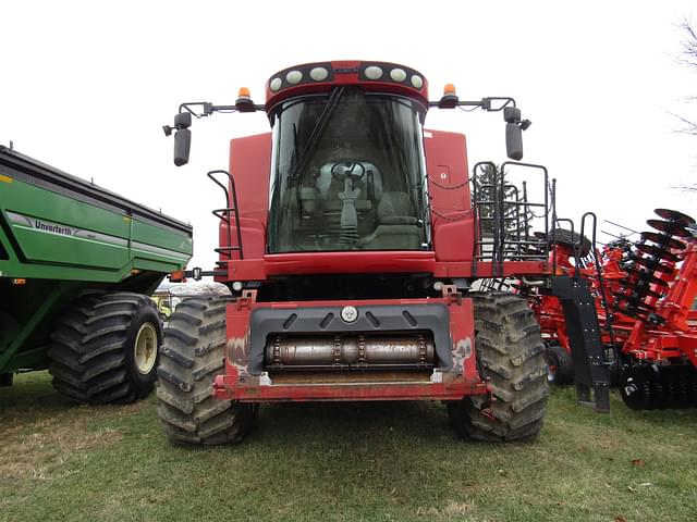 Image of Case IH 8010 equipment image 1