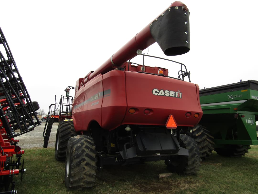 Image of Case IH 8010 Primary image