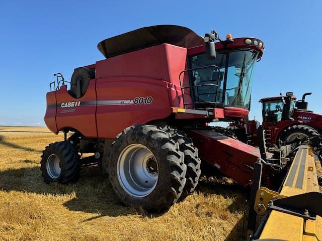 Image of Case IH 8010 equipment image 2