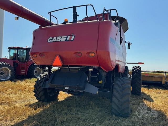 Image of Case IH 8010 equipment image 4