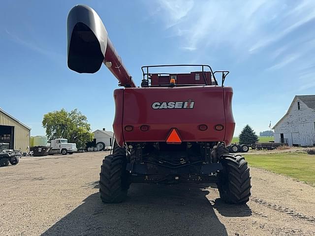 Image of Case IH 8010 equipment image 3