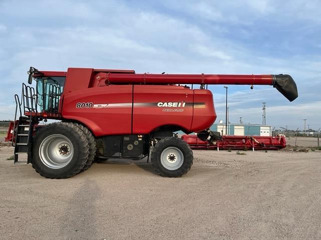 Image of Case IH 8010 equipment image 2