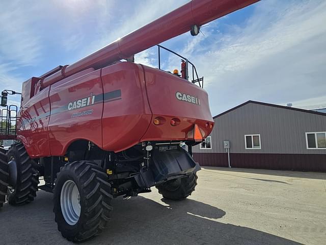 Image of Case IH 8010 equipment image 4