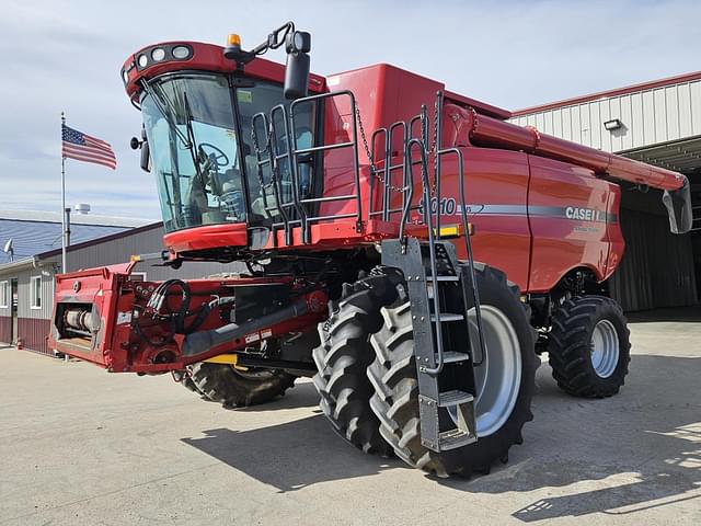 Image of Case IH 8010 equipment image 1