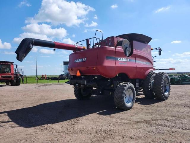 Image of Case IH 8010 equipment image 2