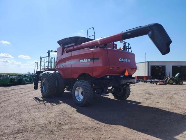 Image of Case IH 8010 equipment image 3