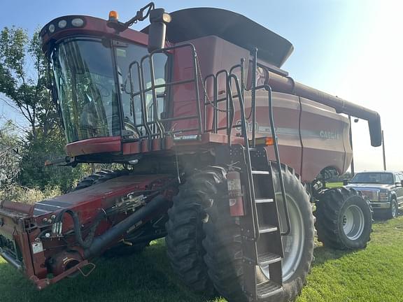 Image of Case IH 8010 Primary image