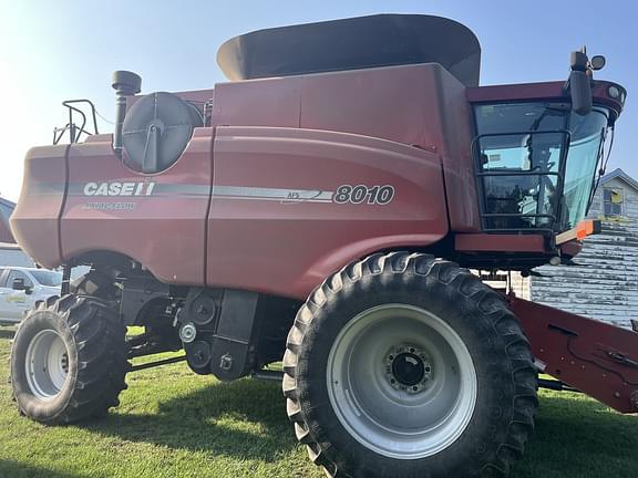 Image of Case IH 8010 equipment image 1