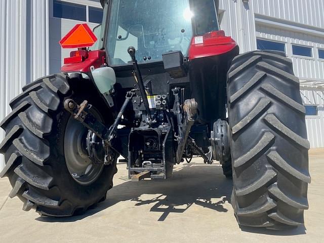 Image of Case IH Farmall 95 equipment image 2