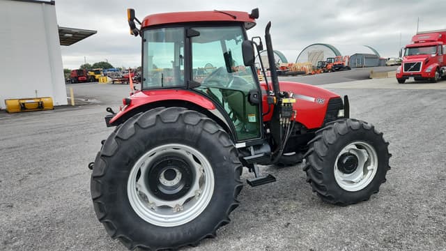 Image of Case IH Farmall 95 equipment image 2