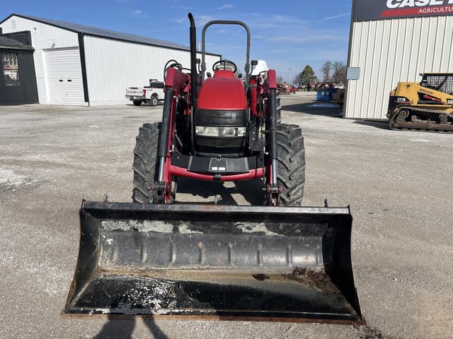 Image of Case IH Farmall 95 equipment image 3