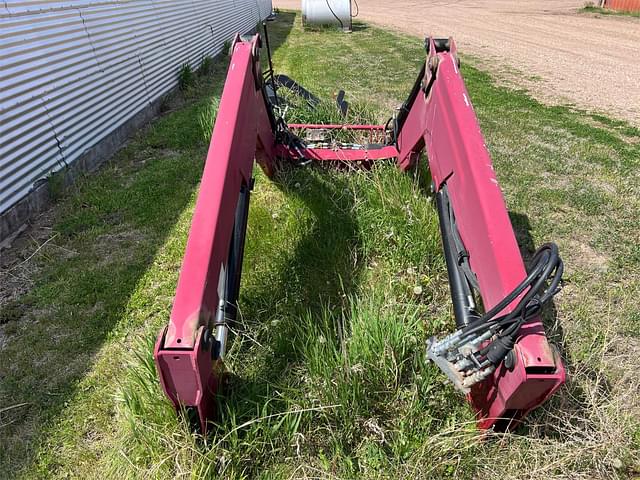 Image of Case IH L770 equipment image 2