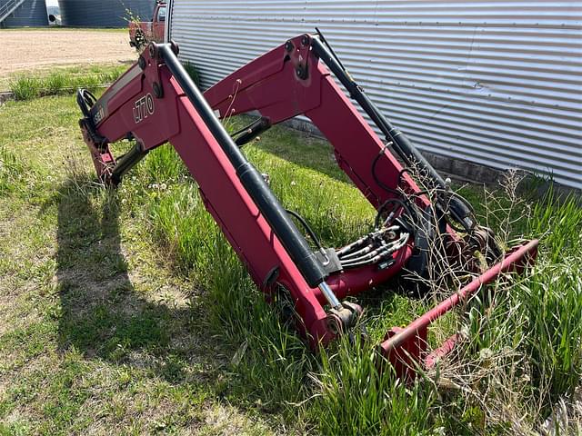 Image of Case IH L770 equipment image 3