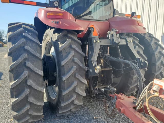 Image of Case IH Magnum 275 equipment image 4