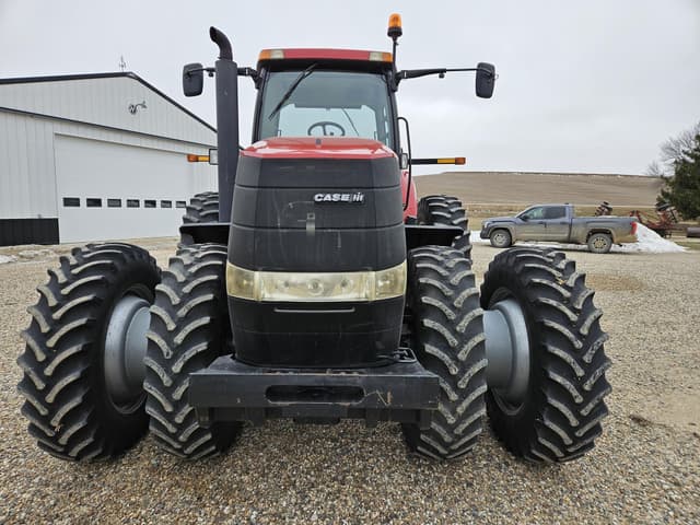 Image of Case IH Magnum 215 equipment image 1