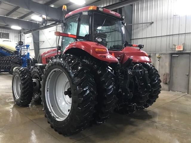 Image of Case IH Magnum 215 equipment image 2