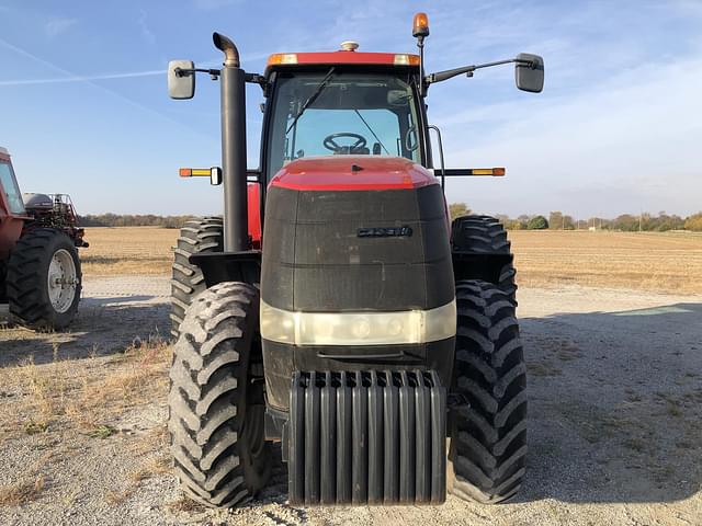 Image of Case IH Magnum 215 equipment image 2