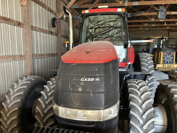 Image of Case IH Magnum 215 equipment image 4