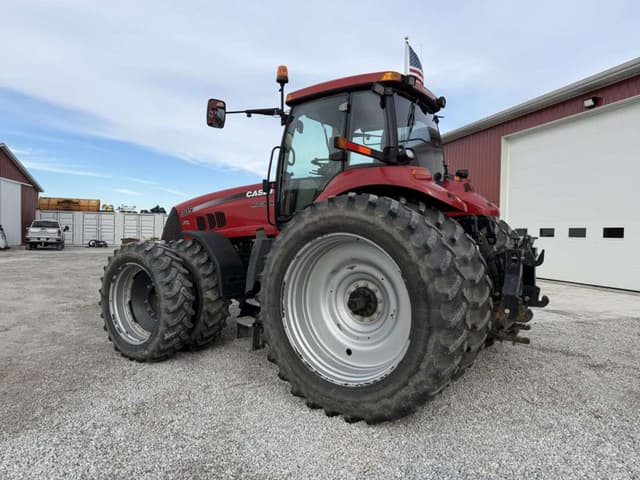 Image of Case IH Magnum 305 equipment image 3