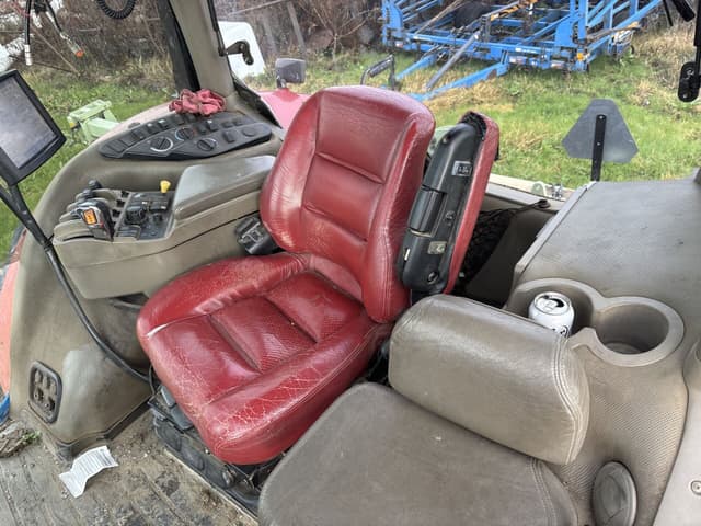 Image of Case IH Magnum 305 equipment image 1