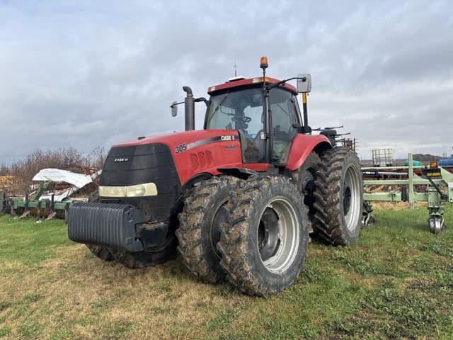 Image of Case IH Magnum 305 equipment image 3