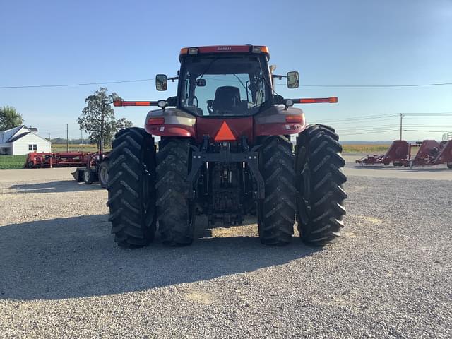 Image of Case IH Magnum 305 equipment image 3