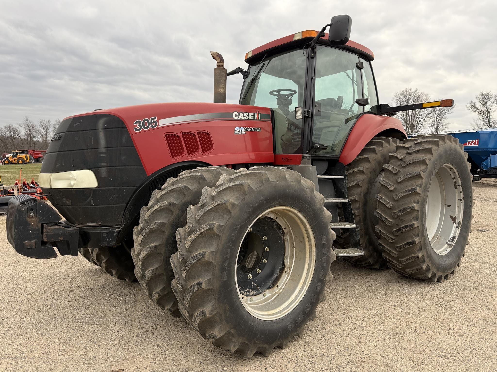2008 Case IH Magnum 305 Equipment Image0