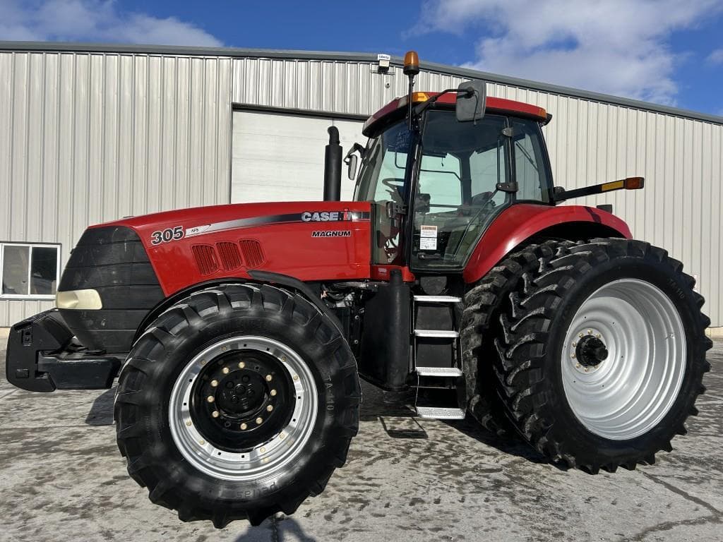 Image of Case IH Magnum 305 Primary image