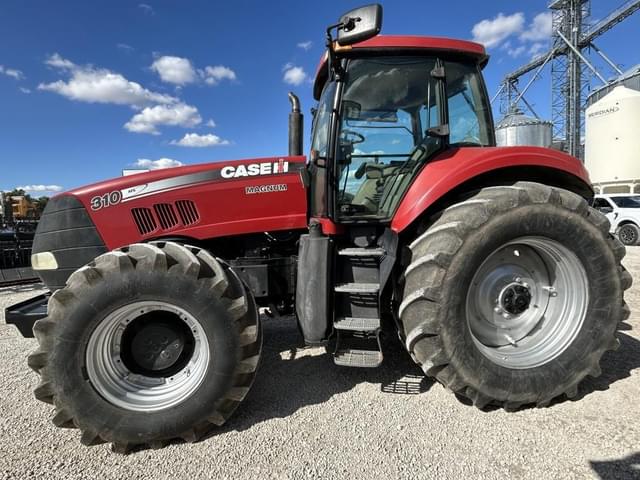 Image of Case IH Magnum 305 equipment image 1