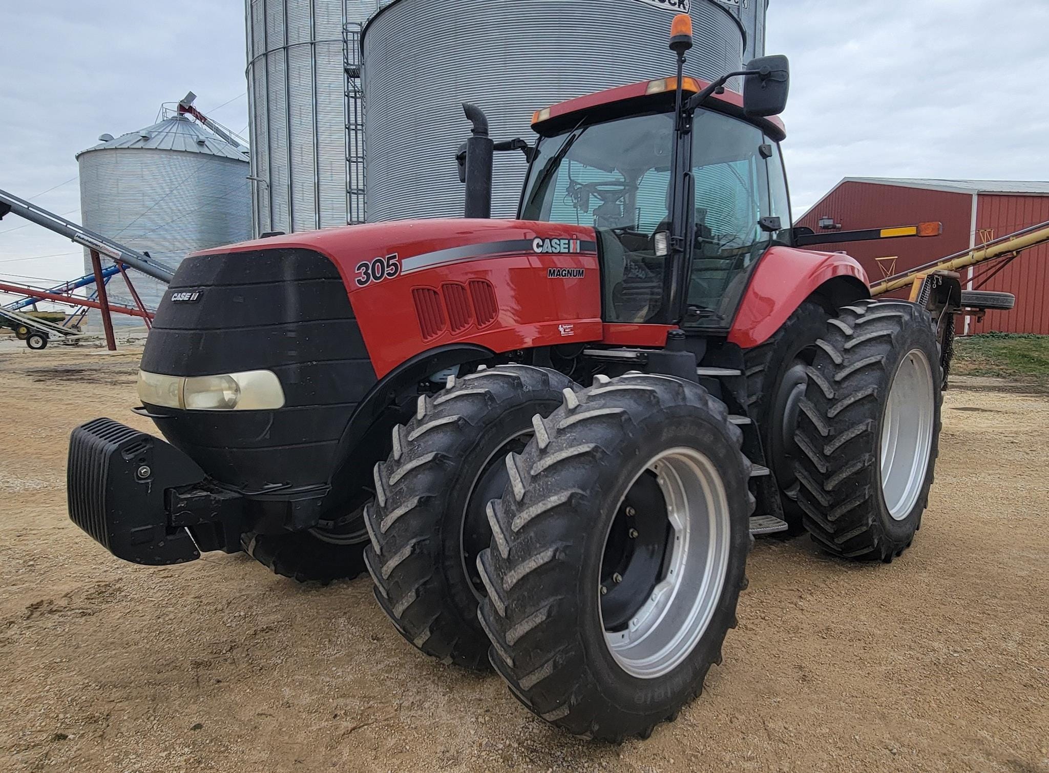 2008 Case IH Magnum 305 Equipment Image0