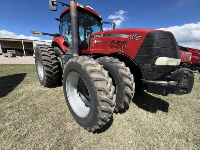 Image of Case IH Magnum 305 equipment image 1