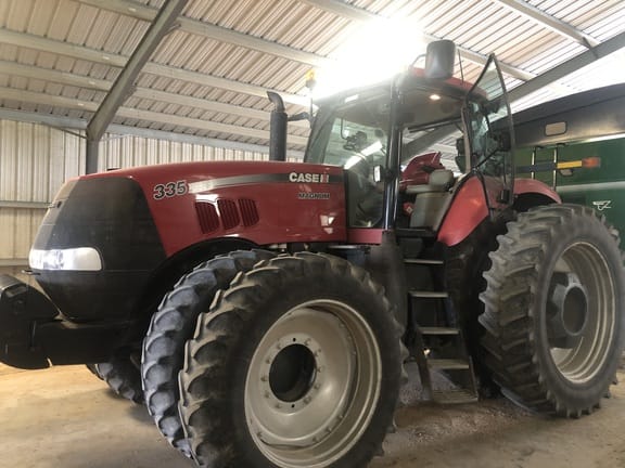 2008 Case IH Magnum 335 Equipment Image0