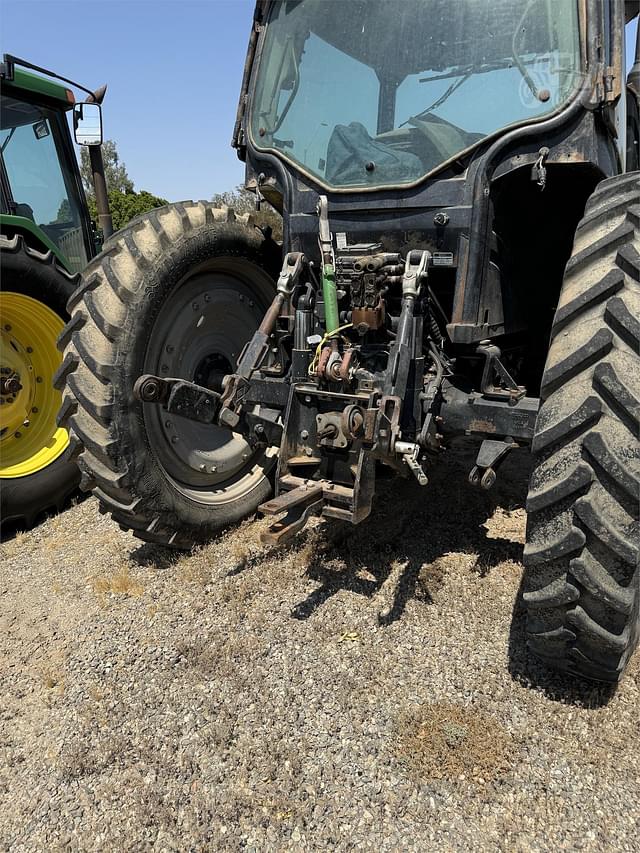 Image of Case IH Maxxum 125 equipment image 4