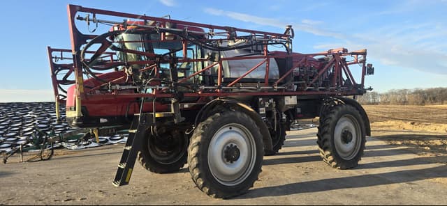 Image of Case IH Patriot 4420 equipment image 2