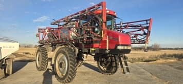 Main image Case IH Patriot 4420