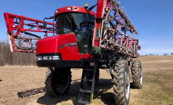 Main image Case IH Patriot 4420