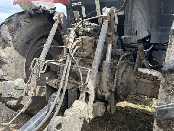 Image of Case IH Puma 180 equipment image 3