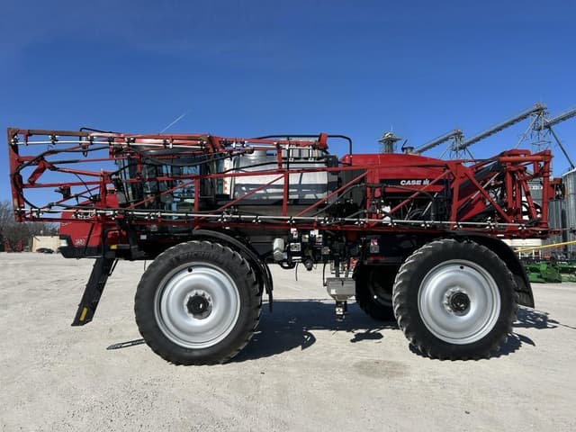 Image of Case IH SPX4420 equipment image 2