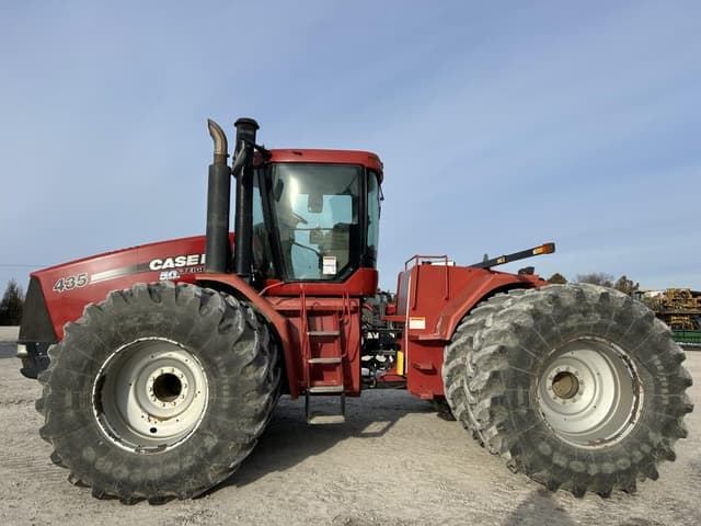 Image of Case IH Steiger 435 equipment image 2