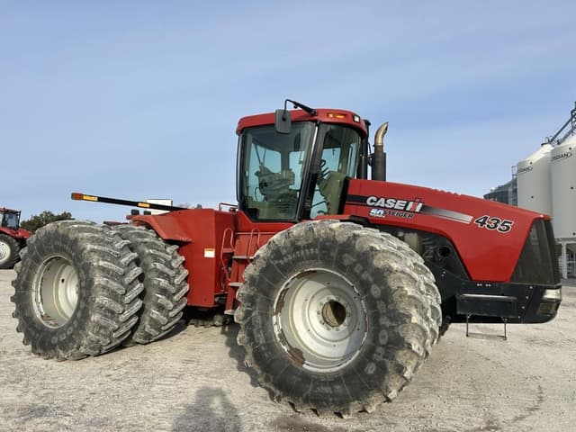 Image of Case IH Steiger 435 equipment image 1