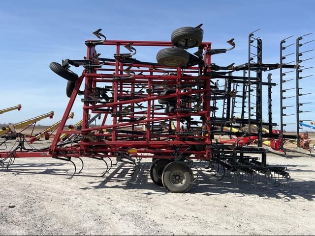 Image of Case IH Tigermate 200 equipment image 4