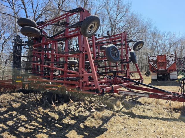 Image of Case IH Tigermate 200 equipment image 4