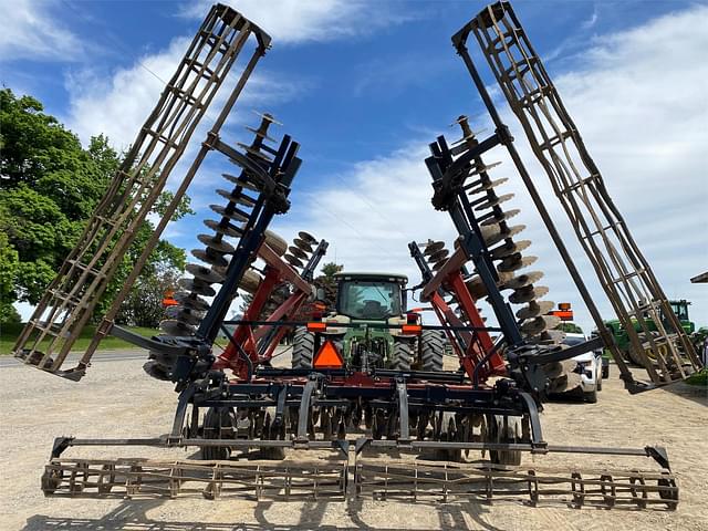 Image of Case IH 330 Turbo Till equipment image 2